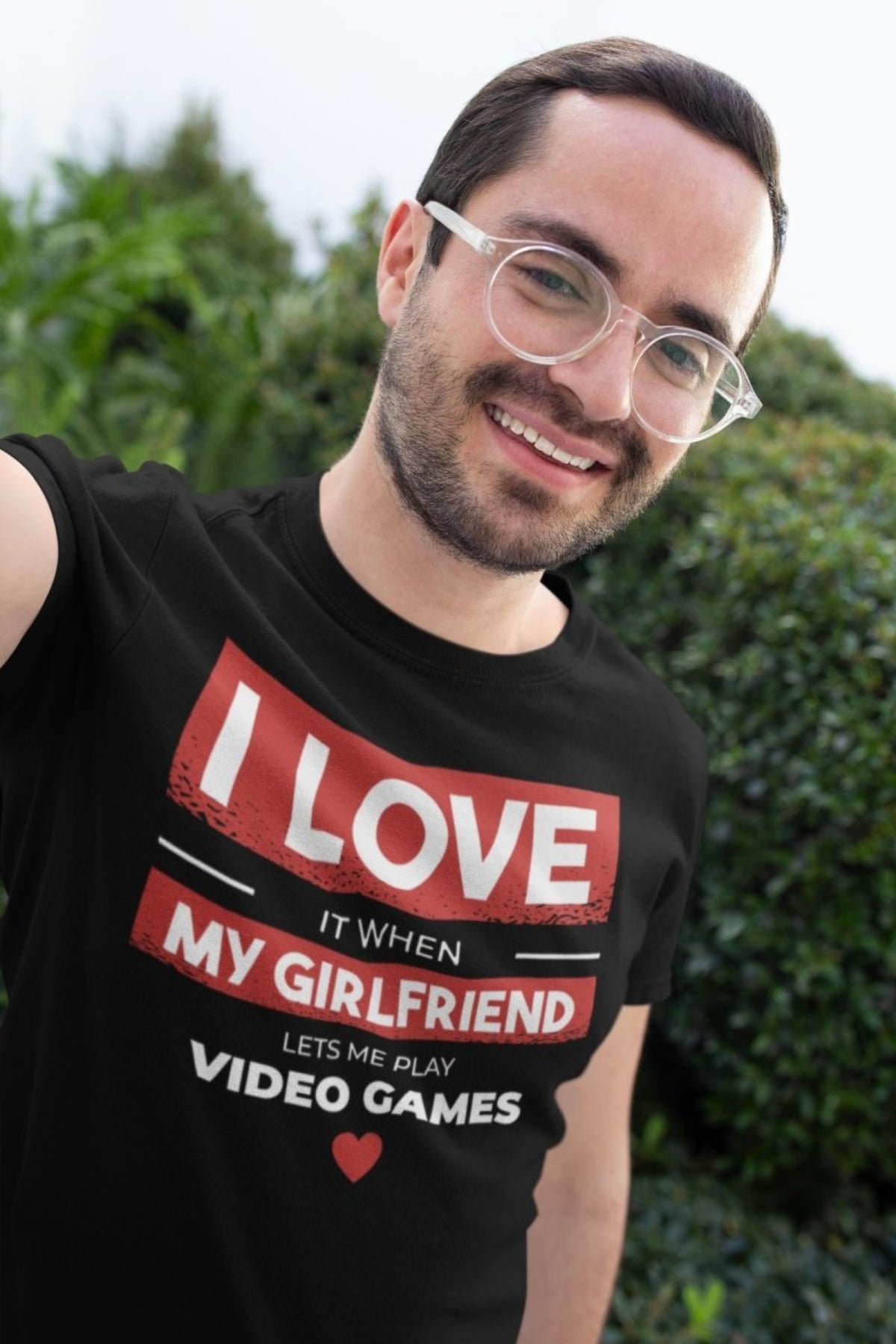 I Love When My Girlfriend Lets Me Play Video Games Unisex T-shirt